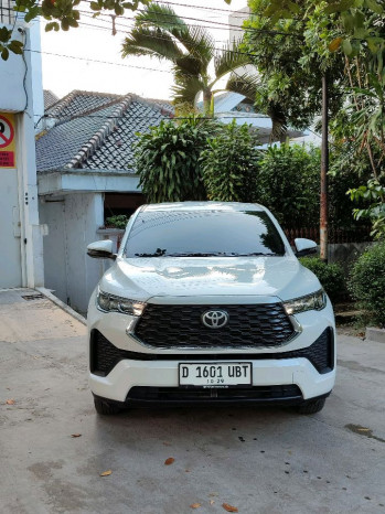 Toyota Innova 2.0L V Bensin Zenix  Automatic 2024