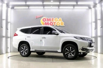 Mitsubishi Pajero Sport 2.4L Dakar 4x4 Automatic 2019