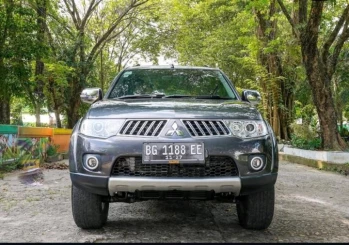 Mitsubishi Pajero Sport 2.5L Exceed Automatic 2012