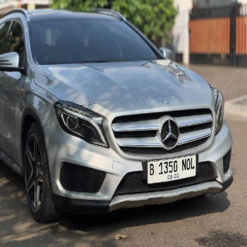 Mercedes-Benz GLA-Class GLA200 Automatic 2015