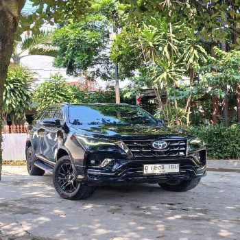 Toyota Fortuner 2.8L GR Sport 4x2 Automatic 2022