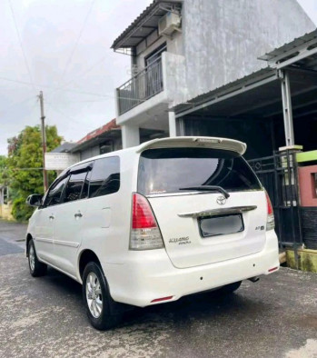 Toyota Innova 2.0L G Bensin Automatic 2011