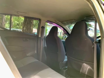 DAIHATSU AYLA 1.0 M MT 2015