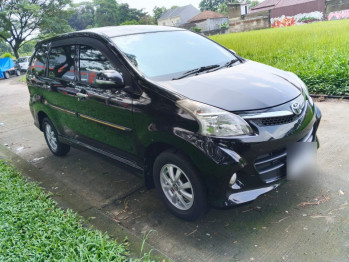Toyota Avanza 1.5L Veloz Automatic 2012