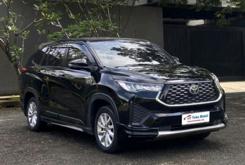 Toyota Innova 2.0L V HV Modellista Zenix Automatic 2023