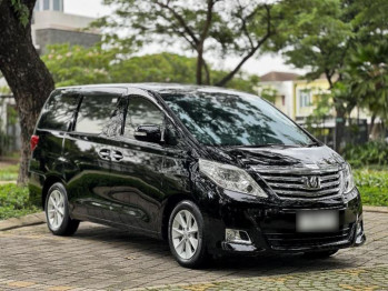 Toyota Alphard 2.4L G Automatic 2014