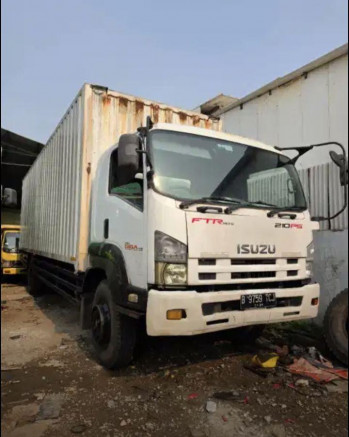 Isuzu GIGA 4x2 FTR Manual 2016