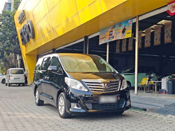 Toyota Alphard 2.4L X Automatic 2014