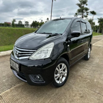 Nissan Grand Livina XV Automatic 2014