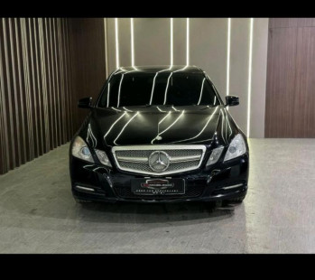 Mercedes-Benz E-Class E200 Automatic 2012