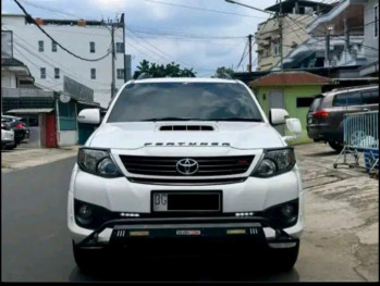 Toyota Fortuner 2.5L G VNT TRD Diesel Automatic 2015