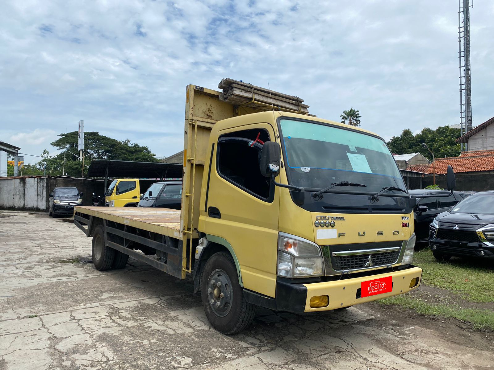 Mobil MITSUBISHI FE 84 G-HDL FE MT 2019 - Mocil.id